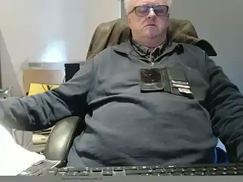 bigbadjon69 online show from February 2026 02:23:01 PM