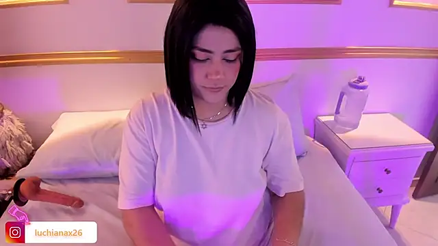 lucy26  online show from September 2025 02:33:02 AM