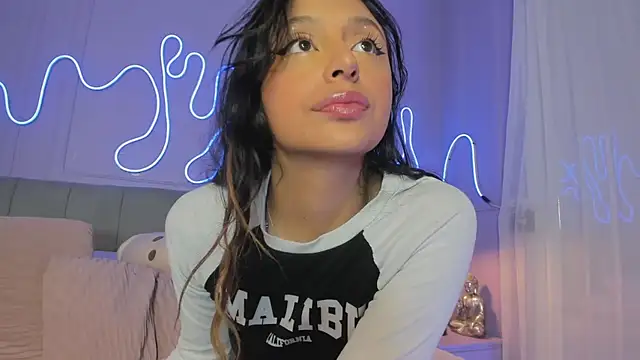 Sofly s online show from September 2025 11:54:02 AM