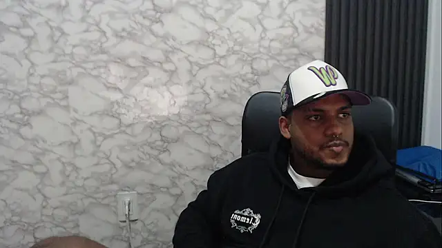 Snapshot of Sandro_xxx chatting on October 2025 12:27:01 PM Sandro xxx online show from October 2025 12:27:01 PM