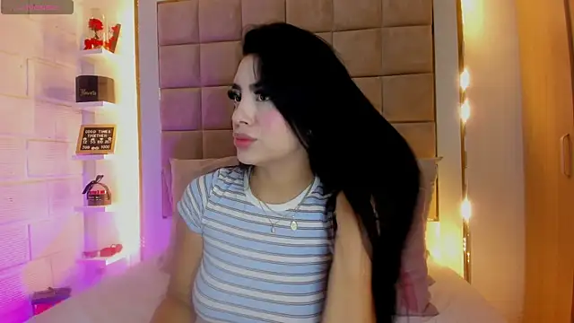 Victoria adaams online show from April 2026 12:19:02 PM