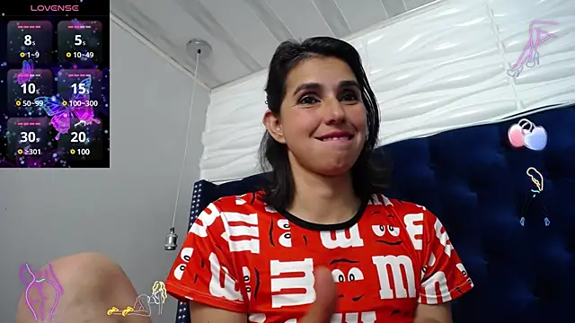 Snapshot of Eva-Williams chatting on December 2024 03:58:01 PM Eva-Williams online show from December 2024 03:58:01 PM