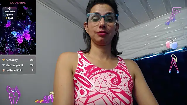 Snapshot of Eva-Williams chatting on December 2024 03:54:02 PM Eva-Williams online show from December 2024 03:54:02 PM