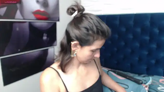 Snapshot of Eva-Williams chatting on January 2025 06:14:01 PM Eva-Williams online show from January 2025 06:14:01 PM