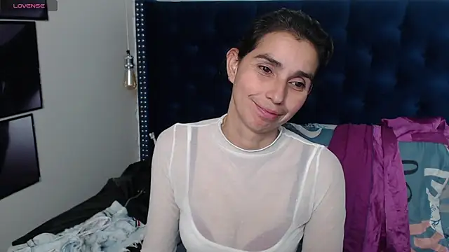 Snapshot of Eva-Williams chatting on February 2025 02:30:01 AM Eva-Williams online show from February 2025 02:30:01 AM