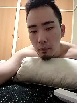 lioncake1221 online show from July 2026 06:56:02 PM
