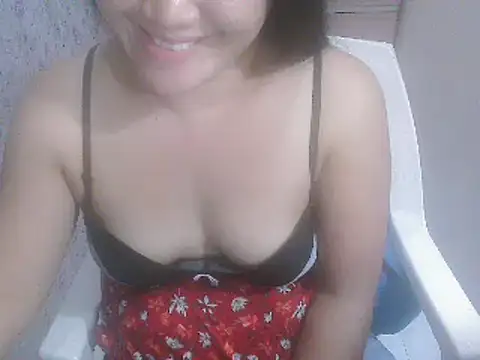 Snapshot of sweet_Lielani chatting on February 2025 07:58:02 AM sweet Lielani online show from February 2025 07:58:02 AM