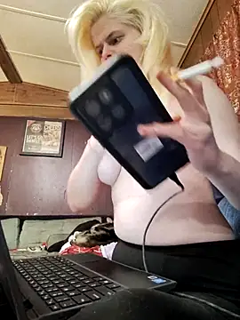 Snapshot of BadAssBitchMakayla chatting on February 2026 02:51:01 AM BadAssBitchMakayla online show from February 2026 02:51:01 AM