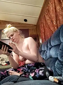 Snapshot of BadAssBitchMakayla chatting on April 2026 05:10:02 PM BadAssBitchMakayla online show from April 2026 05:10:02 PM