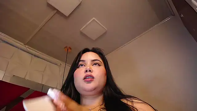 Snapshot of Penelope_Tits chatting on May 2026 01:33:01 AM Penelope Tits online show from May 2026 01:33:01 AM