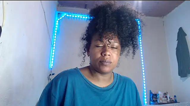 Snapshot of cherry_cleou chatting on February 2026 06:07:01 PM cherry cleou online show from February 2026 06:07:01 PM