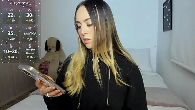 sophi mooreno online show from July 2026 01:08:02 AM