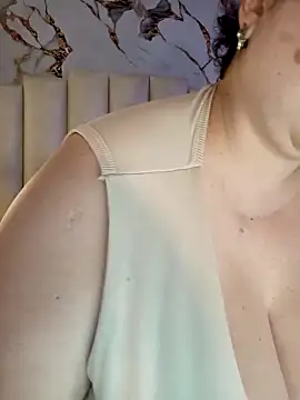 mollieblue69 online show from April 2026 01:17:02 PM