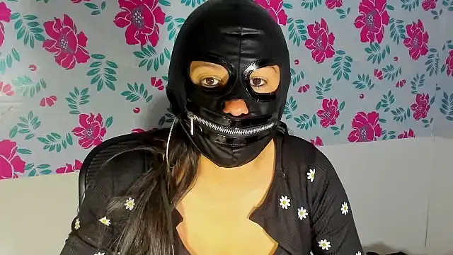 sandyquinnxx online show from November 2025 06:24:02 PM