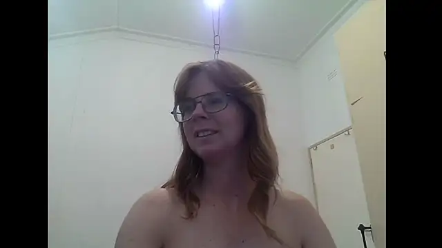 SavannaGirly online show from July 2026 10:39:01 AM