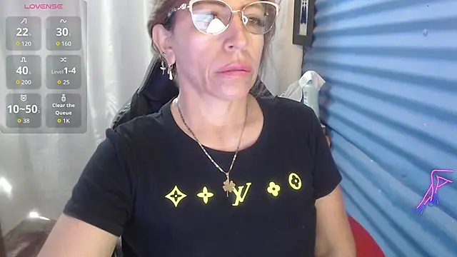 Chayla Ruiz online show from June 2026 03:49:01 PM