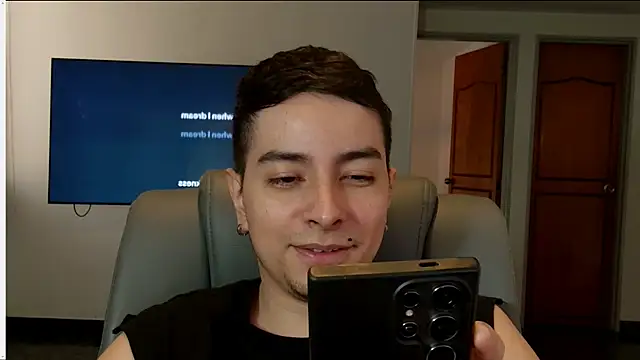 Jhoan saenz online show from October 2025 04:27:02 PM