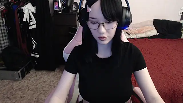 Maya Viola online show from March 2025 08:38:02 AM