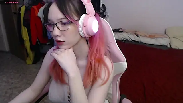 Maya Viola online show from March 2025 08:47:02 AM