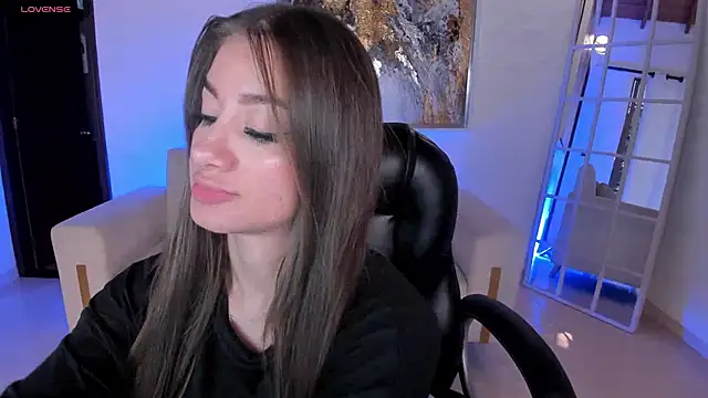 MaryLewis  online show from February 2025 11:52:01 AM