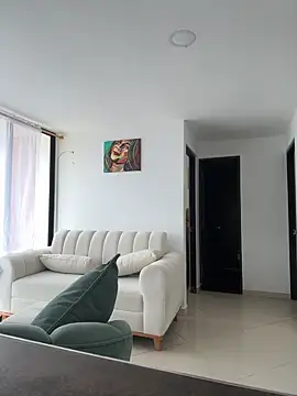 Snapshot of jailyncam_ chatting on May 2026 03:05:02 PM jailyncam online show from May 2026 03:05:02 PM