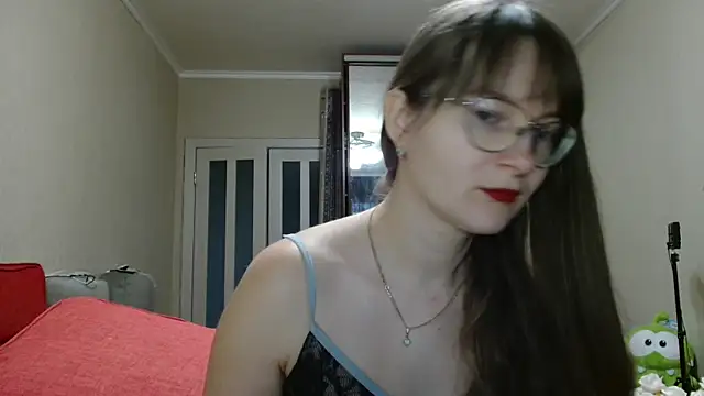 KiraGoldens online show from November 2025 06:13:01 AM