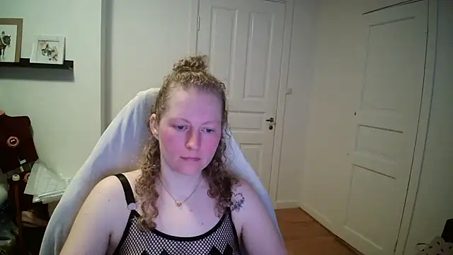 Girlnina-1995 online show from March 2026 08:39:02 AM