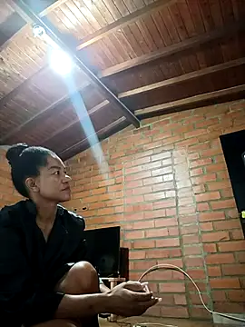 Snapshot of Bigassmommy_x chatting on November 2025 11:46:01 AM Bigassmommy x online show from November 2025 11:46:01 AM