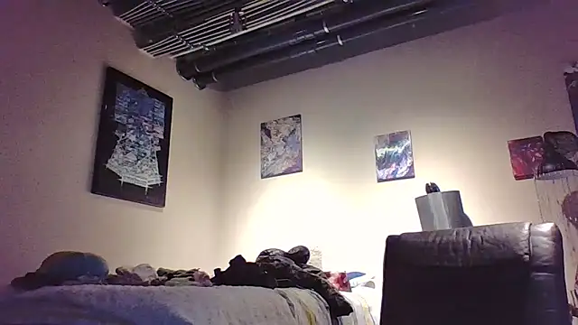 eatmeplease44 online show from February 2026 12:59:01 AM