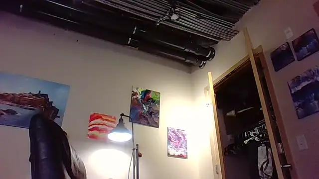 eatmeplease44 online show from April 2026 07:50:02 PM