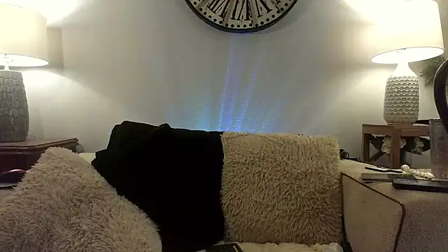 suckmybig titties online show from September 2025 07:43:01 AM