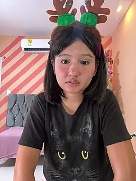 Pinkie Princes online show from December 2024 01:58:01 AM