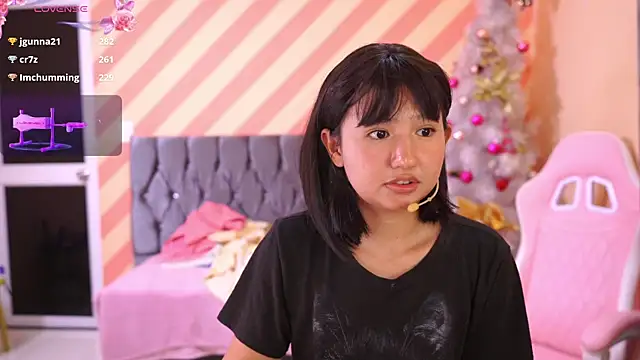 Pinkie Princes online show from December 2024 05:04:01 AM