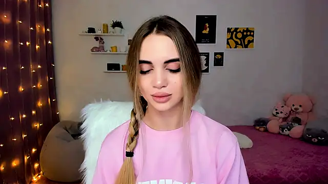 aPieceOfJoy online show from December 2024 11:45:01 PM