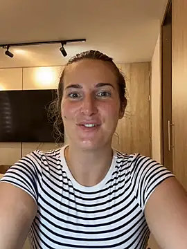 Thescorpionfr online show from November 2025 06:23:02 PM