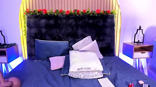 Karlagonzales  online show from February 2025 12:51:02 AM