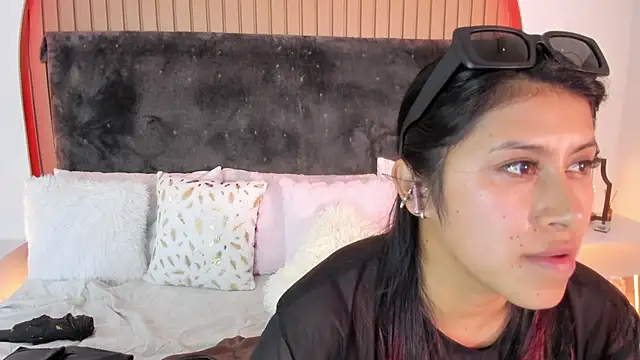 Snapshot of Karlagonzales_ chatting on May 2026 07:30:02 PM Karlagonzales online show from May 2026 07:30:02 PM