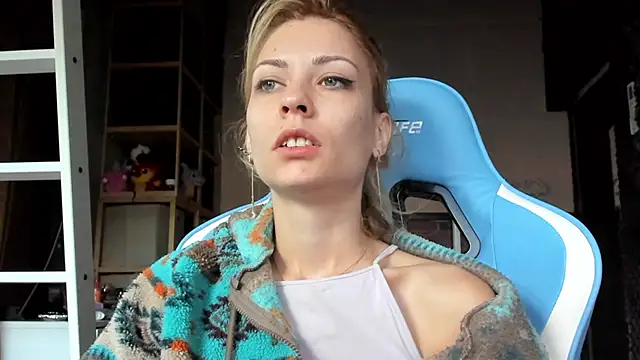 karo123421 online show from November 2025 06:03:01 AM