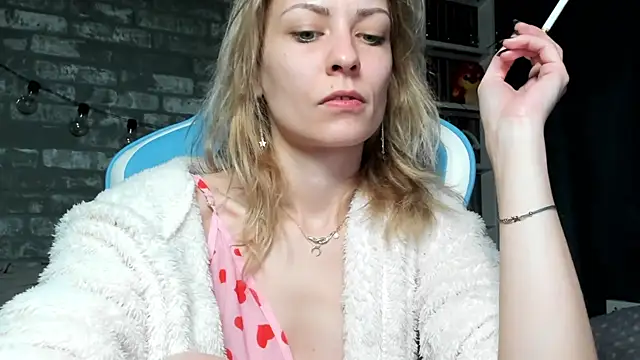 karo123421 online show from December 2025 08:58:01 PM