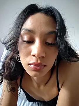 Snapshot of Leaberry chatting on December 2025 08:24:02 PM Leaberry online show from December 2025 08:24:02 PM