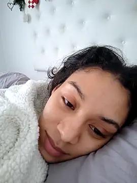 Snapshot of Leaberry chatting on January 2026 01:48:02 PM Leaberry online show from January 2026 01:48:02 PM