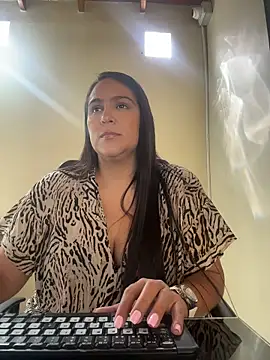 kendall 52 online show from April 2026 02:58:02 PM