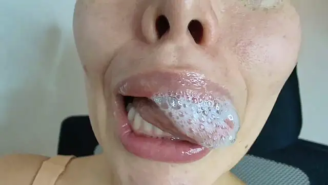 lisbet21x online show from September 2025 11:09:02 PM