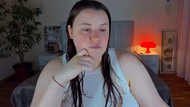 Snapshot of PolinaSalvatore chatting on July 2026 06:32:01 PM PolinaSalvatore online show from July 2026 06:32:01 PM