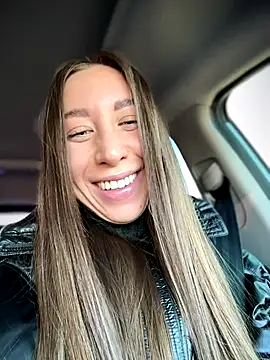 EvaCatt online show from November 2025 03:39:02 AM