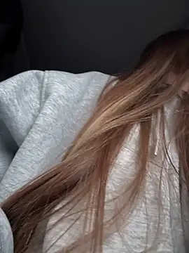 EvaCatt online show from April 2026 03:37:02 AM