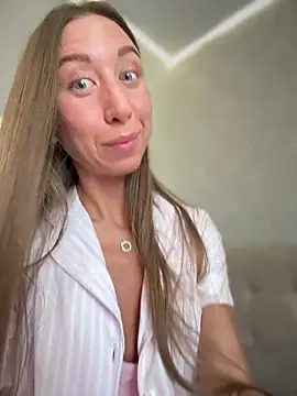 EvaCatt online show from July 2026 03:22:02 AM