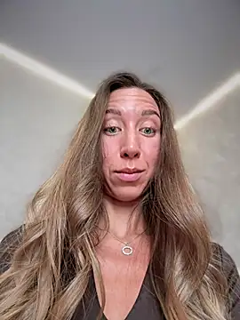 EvaCatt online show from July 2026 04:39:02 AM