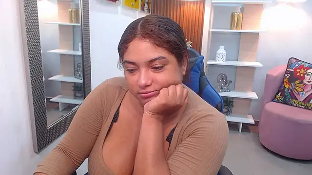 Snapshot of Kenya--Buhle chatting on September 2025 11:14:01 AM Kenya--Buhle online show from September 2025 11:14:01 AM