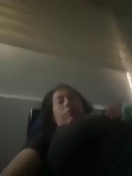 andreaisis2 online show from March 2025 09:08:02 PM